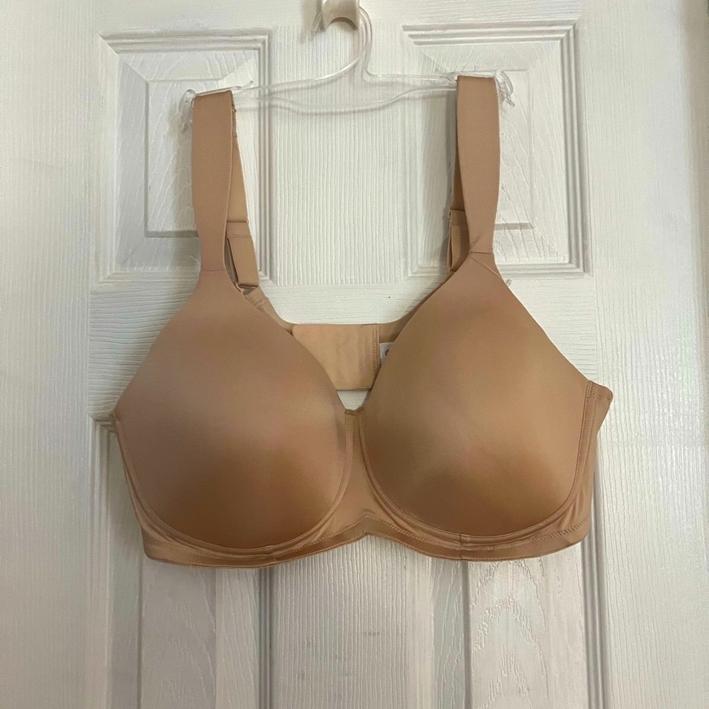 NWT Seamless Mastectomy bra with free double prosthesis!